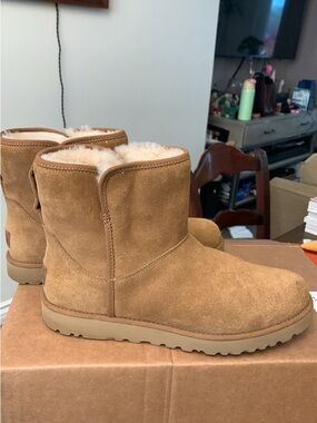 UGG Classic Shearling-Lined Suede Ankle Boots - Chestnut - Size US 8 - UGG Cory